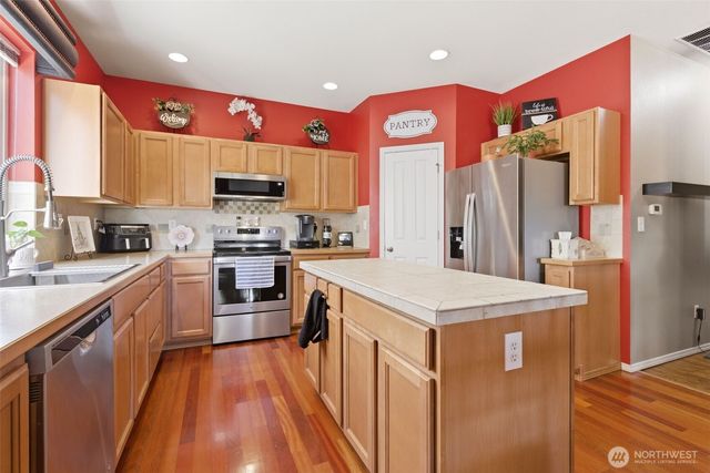 18205 113th Avenue E, Puyallup, WA 98374