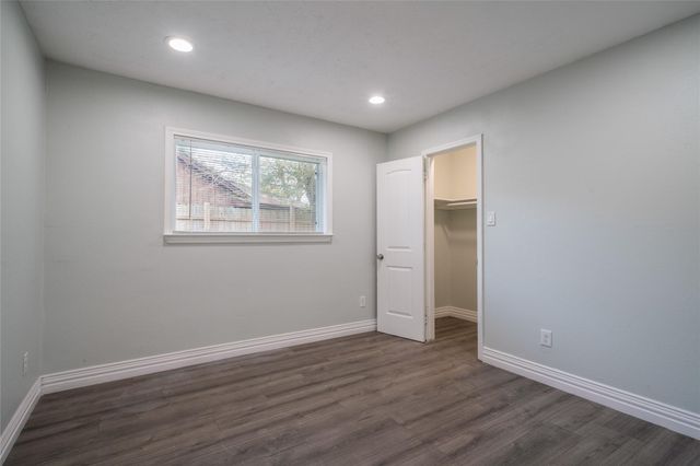 7115 Shady Moss Lane, Houston, TX 77040