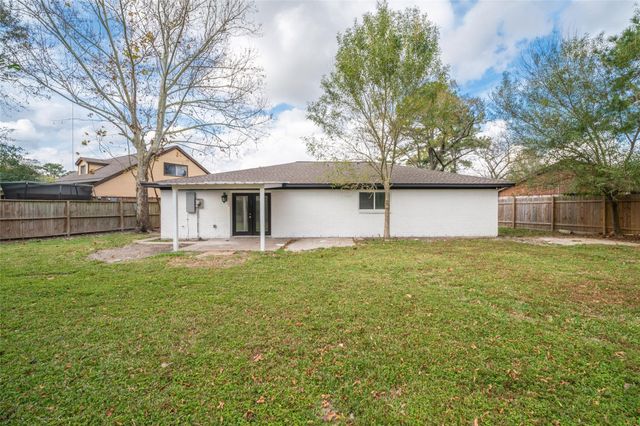7115 Shady Moss Lane, Houston, TX 77040