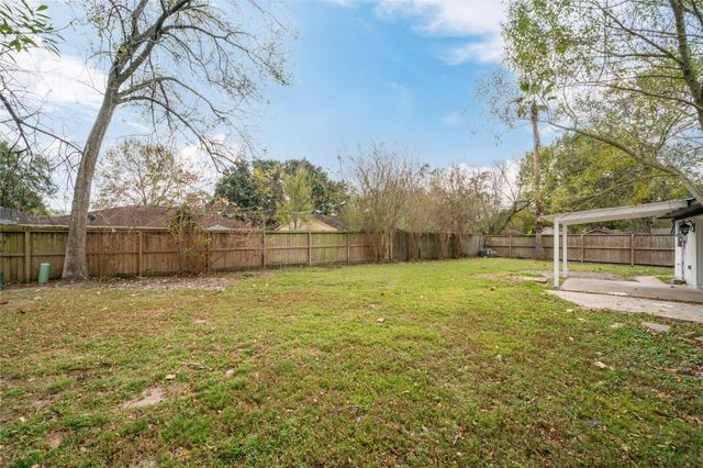 7115 Shady Moss Lane, Houston, TX 77040