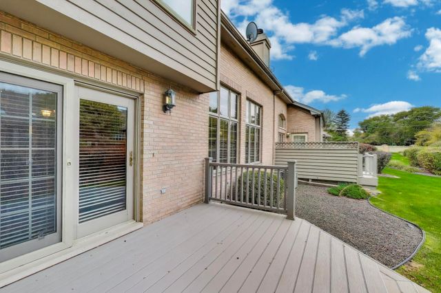 1617 Cherry Blossom Drive, Munster, IN 46321