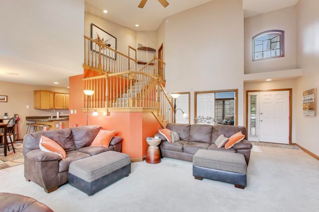 1617 Cherry Blossom Drive, Munster, IN 46321
