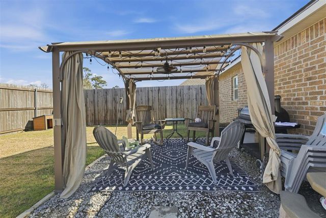 212 Madison Crossing Drive, Sulphur, LA 70665