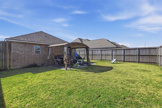 212 Madison Crossing Drive, Sulphur, LA 70665