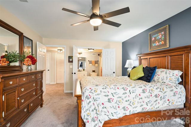 94 Squirrel Trail, Hendersonville, NC 28791