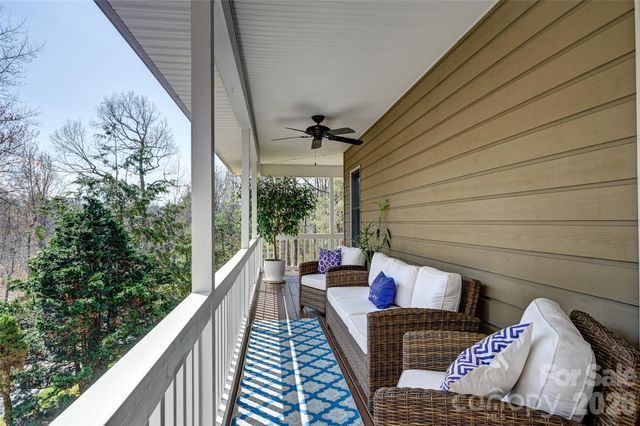 94 Squirrel Trail, Hendersonville, NC 28791