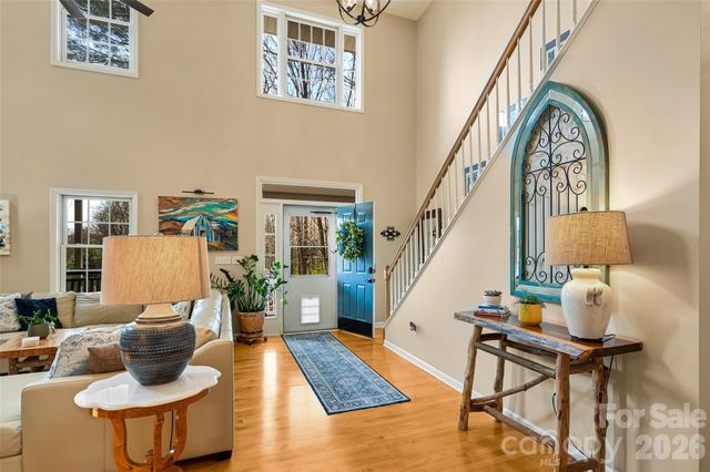 94 Squirrel Trail, Hendersonville, NC 28791