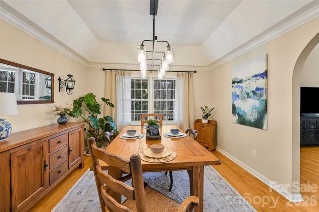 94 Squirrel Trail, Hendersonville, NC 28791