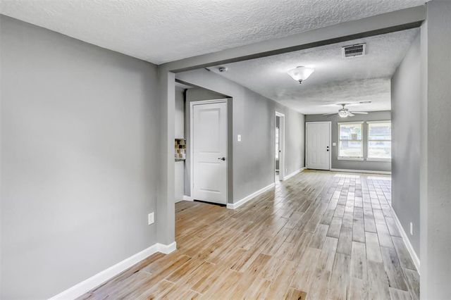 120 Volney Street, South Houston, TX 77587