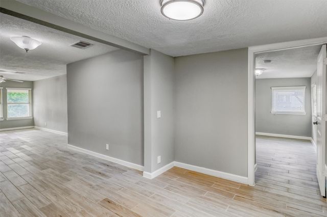 120 Volney Street, South Houston, TX 77587