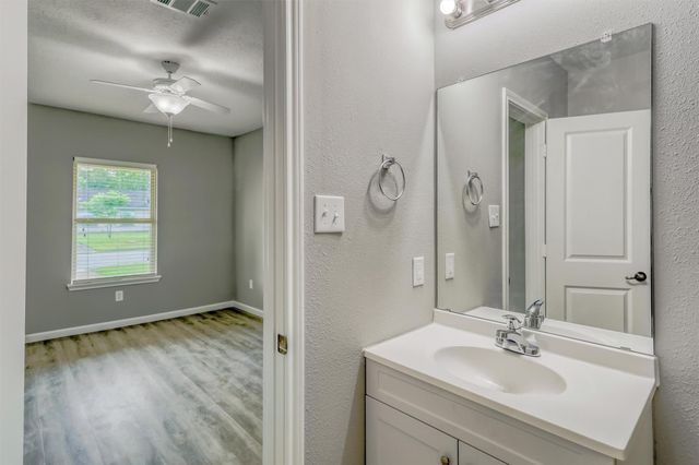 120 Volney Street, South Houston, TX 77587