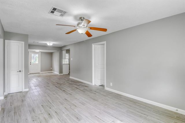 120 Volney Street, South Houston, TX 77587