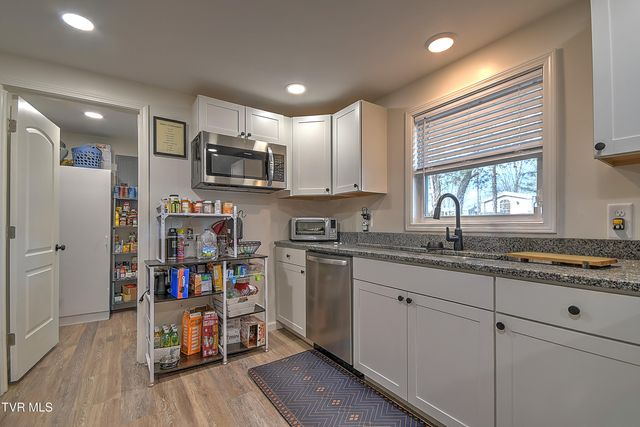 127 Patrick Lane, Gray, TN 37615