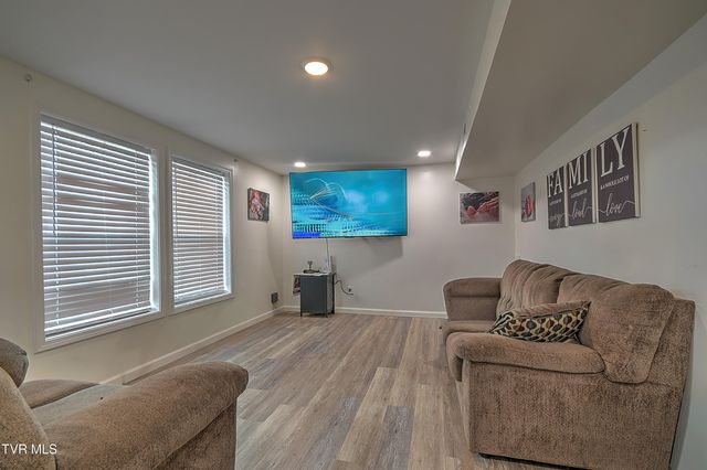 127 Patrick Lane, Gray, TN 37615