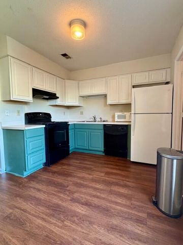 4087 Cedars Parkway D, North Charleston, SC 29420