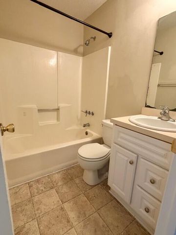 4087 Cedars Parkway D, North Charleston, SC 29420