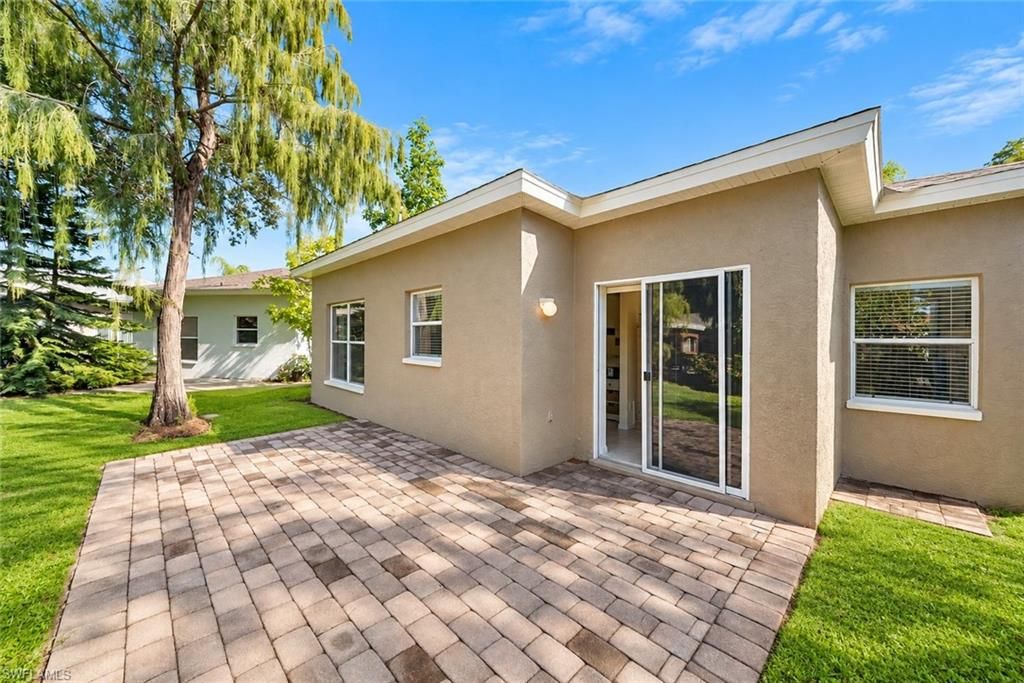 10720 San Tropez CIR, ESTERO, FL 33928 — photo 4