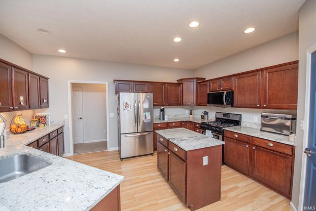 2489 Cascade Court, West Lafayette, IN 47906