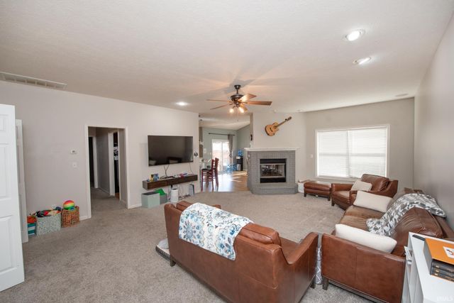 2489 Cascade Court, West Lafayette, IN 47906