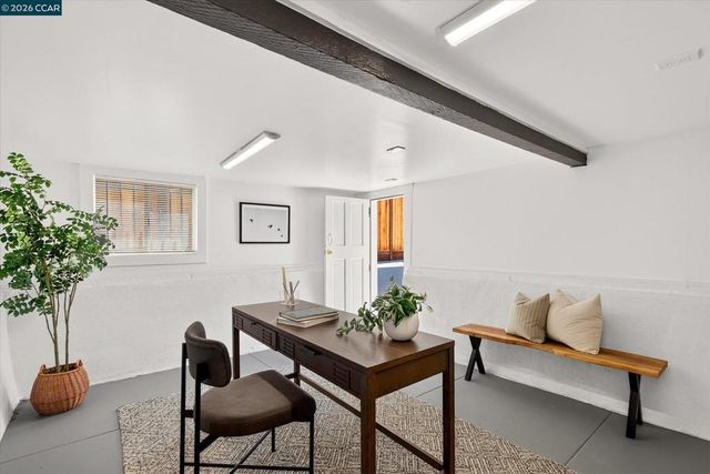 1017 56Th St, Oakland, CA 94608
