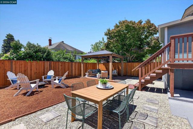 1017 56Th St, Oakland, CA 94608