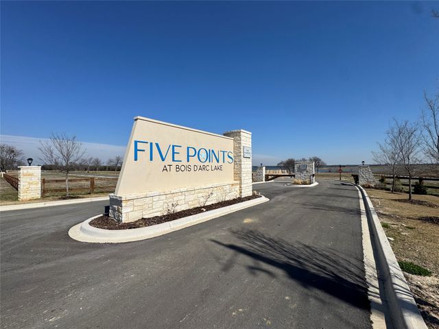 552 Lakeshore Lane, Windom, TX 75492