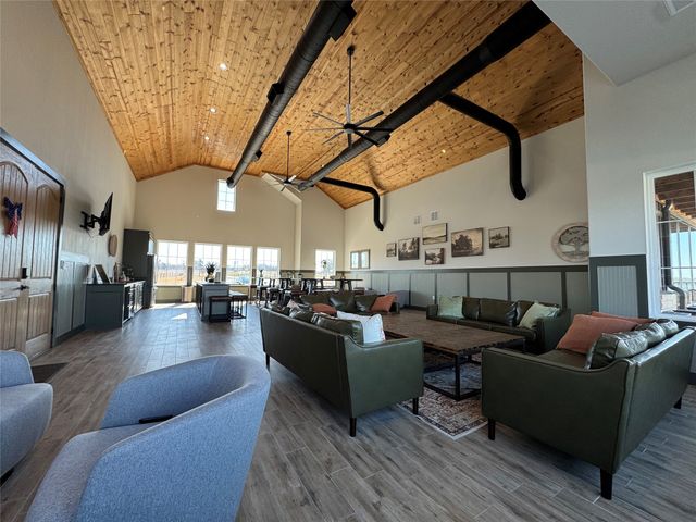 552 Lakeshore Lane, Windom, TX 75492