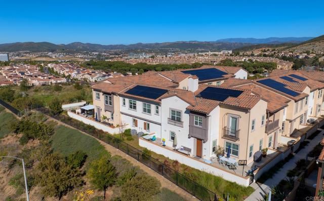 815 Blackstone Dr, San Marcos, CA 92078