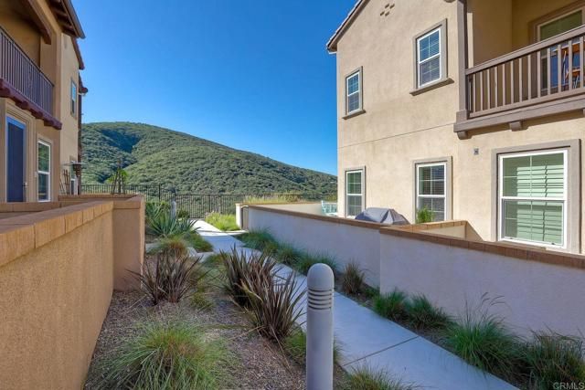 815 Blackstone Dr, San Marcos, CA 92078