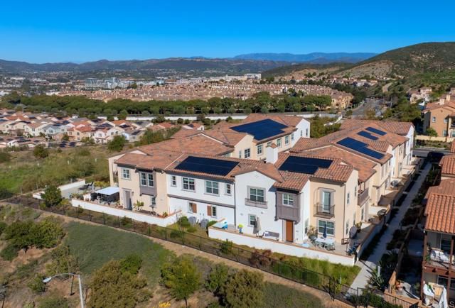 815 Blackstone Dr, San Marcos, CA 92078