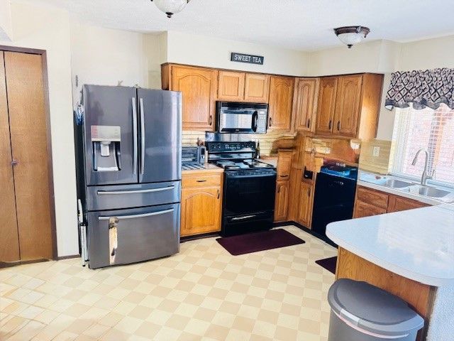 5221 Ragan Drive, The Colony, TX 75056