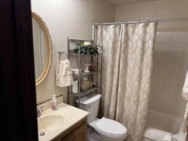 5221 Ragan Drive, The Colony, TX 75056