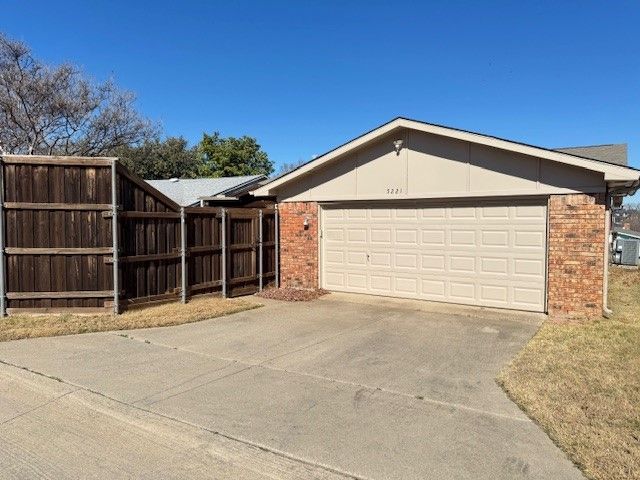 5221 Ragan Drive, The Colony, TX 75056