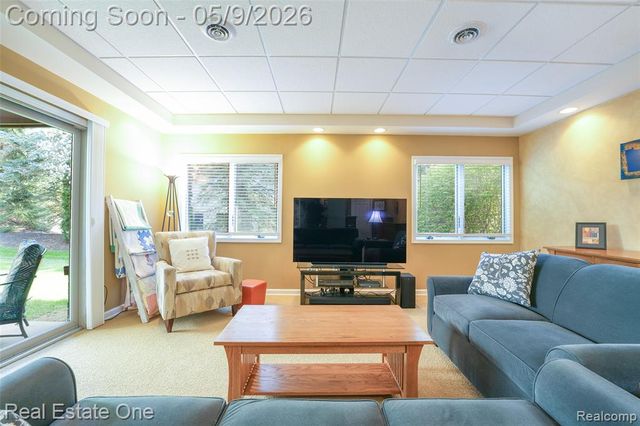 2243 Willow Tree Drive, Brighton, MI 48116