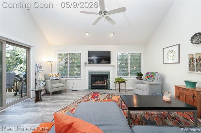 2243 Willow Tree Drive, Brighton, MI 48116