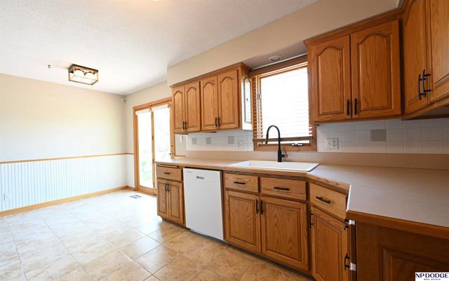 207 S William Avenue, Fremont, NE 68025
