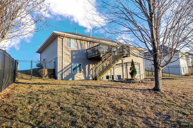 1530 Morgan Drive, Nebraska City, NE 68410