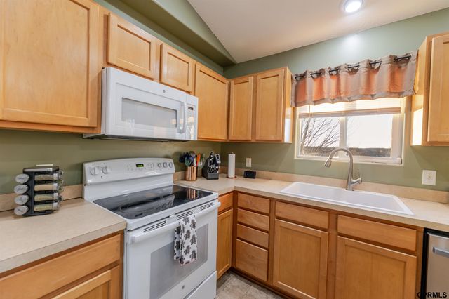 1530 Morgan Drive, Nebraska City, NE 68410