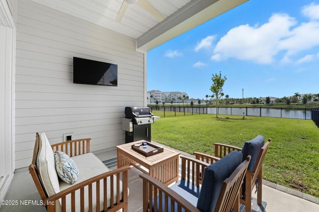 433 RUM RUNNER Way, St. Johns, FL 32259