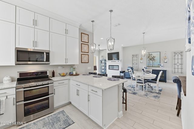 433 RUM RUNNER Way, St. Johns, FL 32259