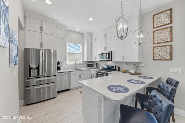 433 RUM RUNNER Way, St. Johns, FL 32259