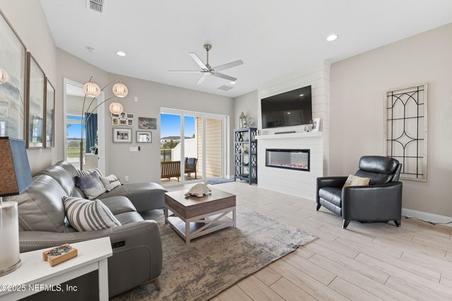 433 RUM RUNNER Way, St. Johns, FL 32259