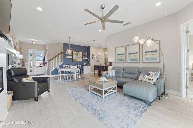 433 RUM RUNNER Way, St. Johns, FL 32259