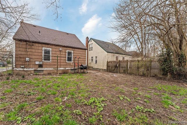 18565 Vaughan Street, Detroit, MI 48219