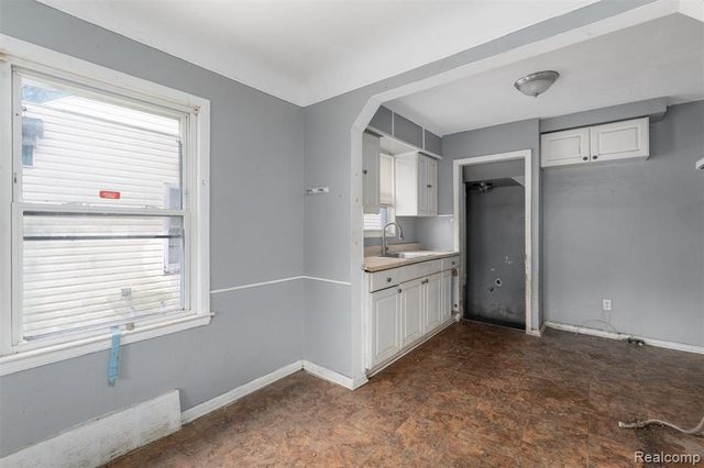 18565 Vaughan Street, Detroit, MI 48219