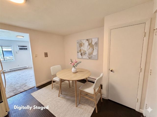 10 Roberts 32, Somerville, MA 02145