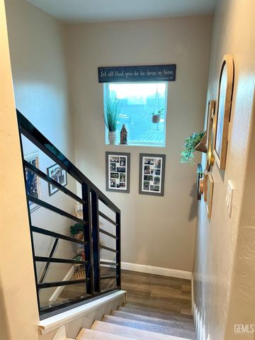 4812 Sammons Avenue, Bakersfield, CA 93307