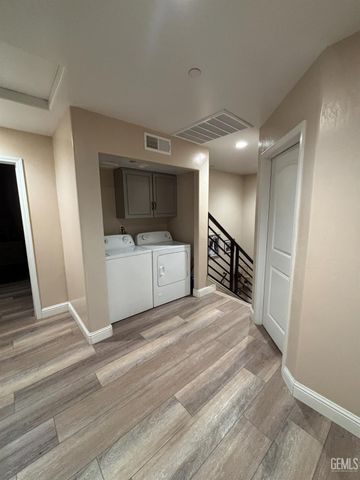 4812 Sammons Avenue, Bakersfield, CA 93307