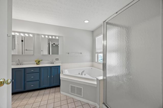1643 Westwood Drive, Lewis Center, OH 43035