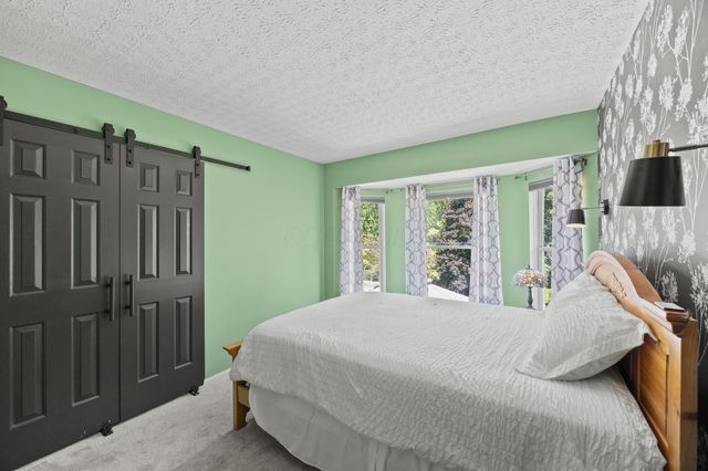 1643 Westwood Drive, Lewis Center, OH 43035